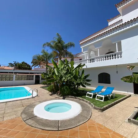 וילה Carolina With Private Pool סאלוברה